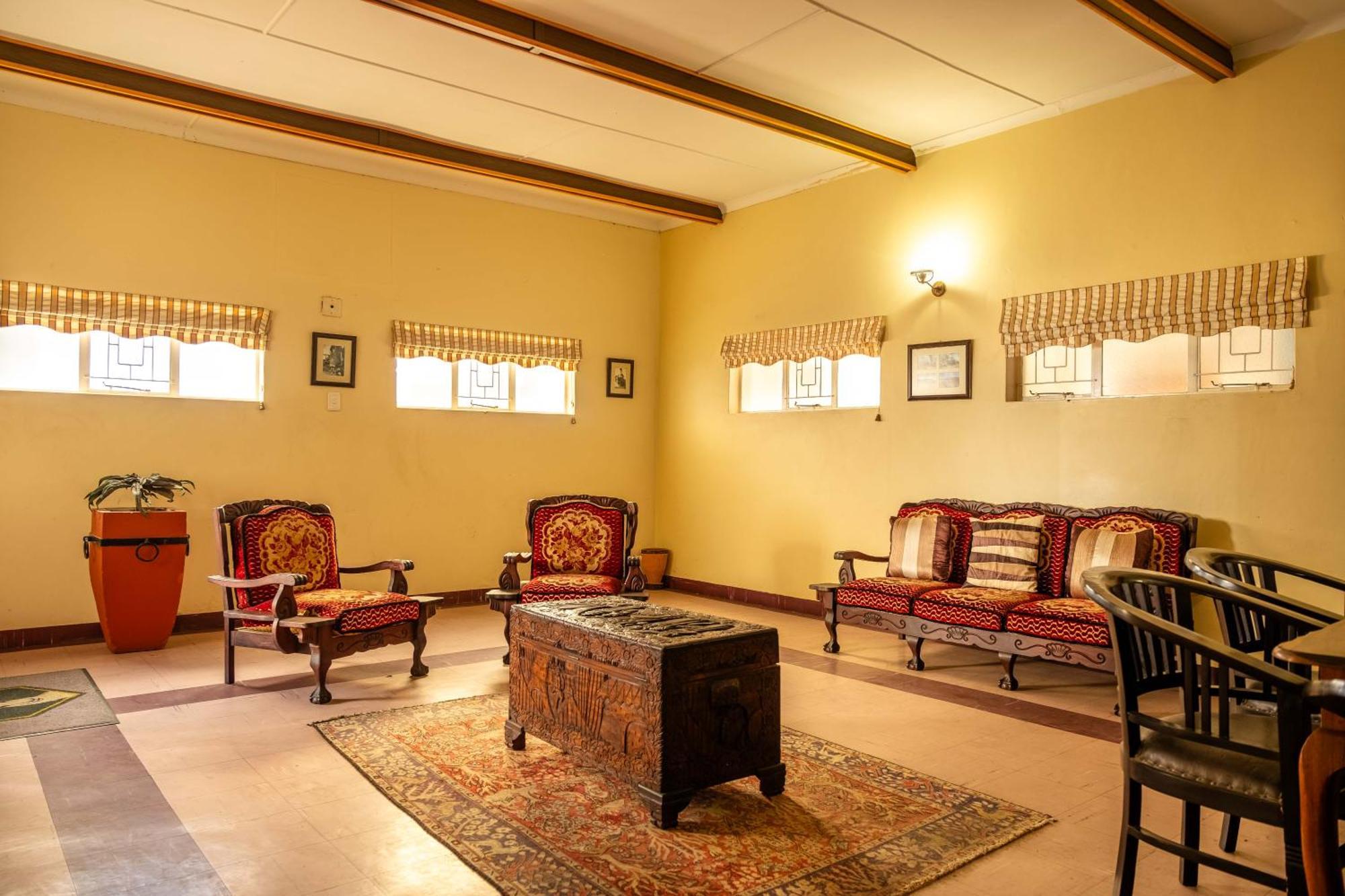 Karoo Country Inn Middelburg  Exterior photo