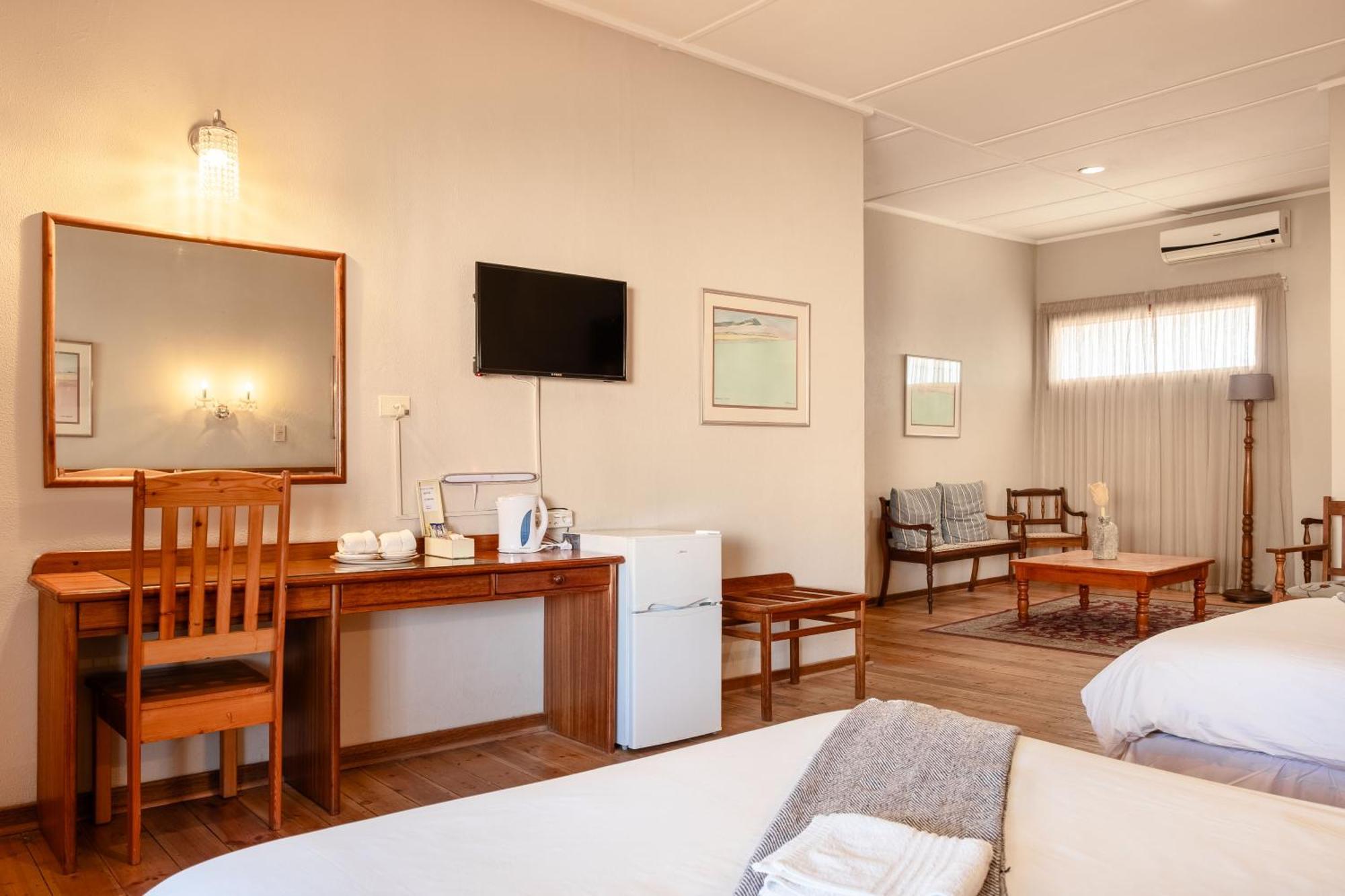 Karoo Country Inn Middelburg  Exterior photo
