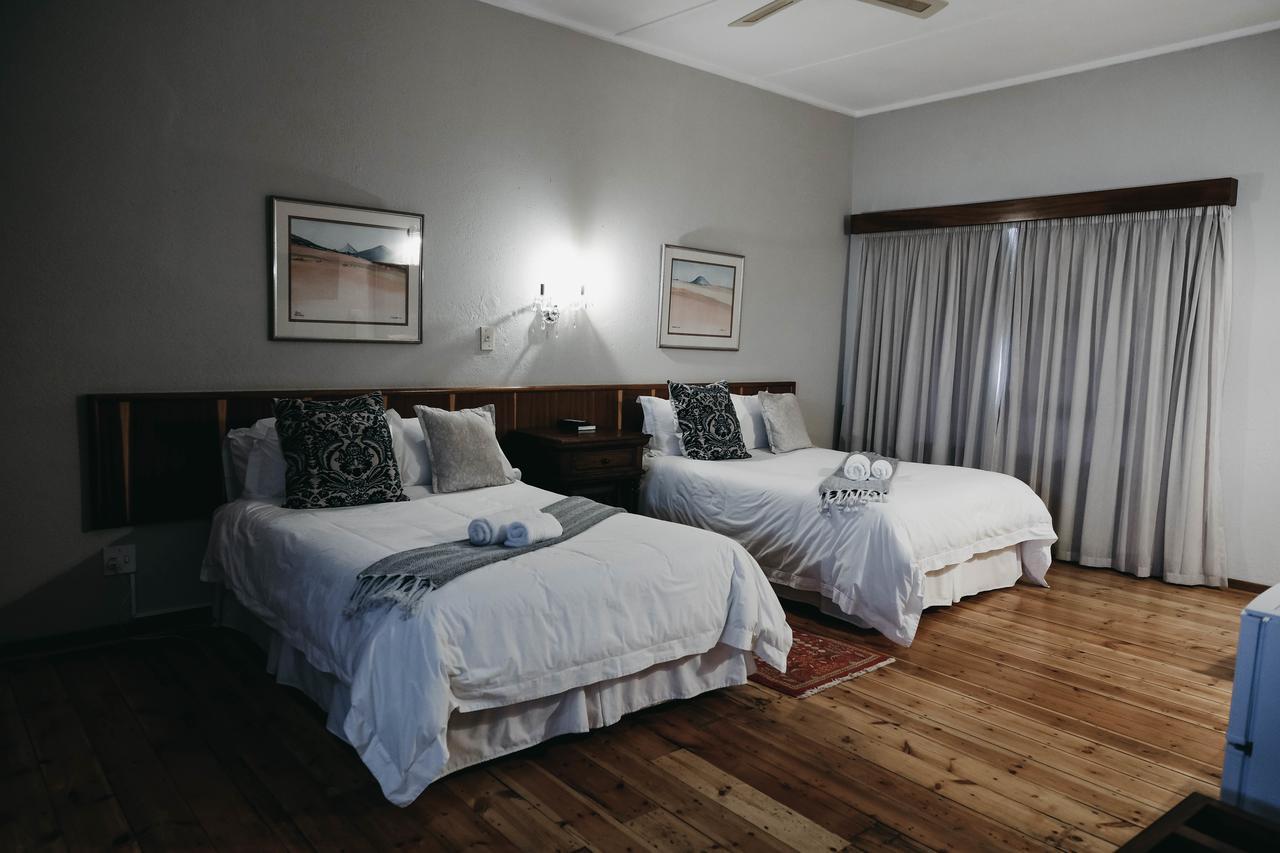 Karoo Country Inn Middelburg  Exterior photo